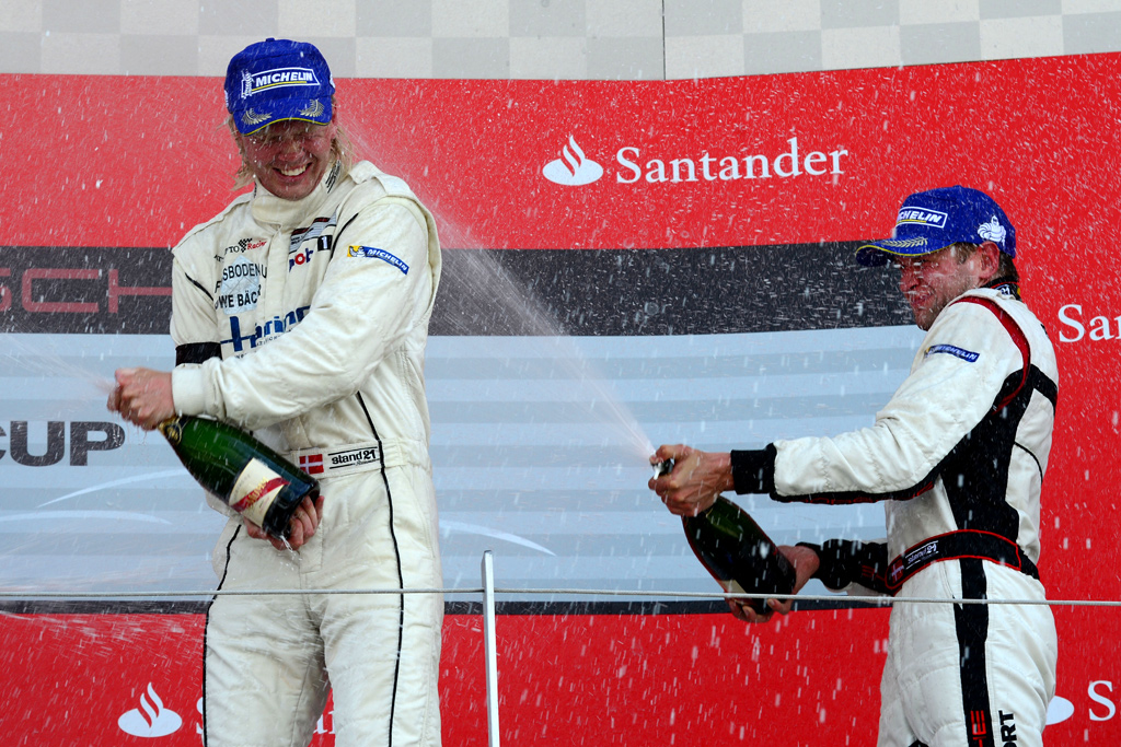 De to dansker fejrer deres podiepladser på Silverstone
(Foto: Grand Prix Photo)